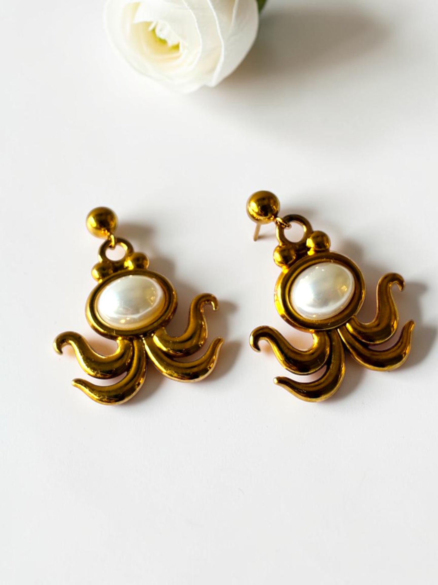 GOLDEN ILIANIE EARRINGS