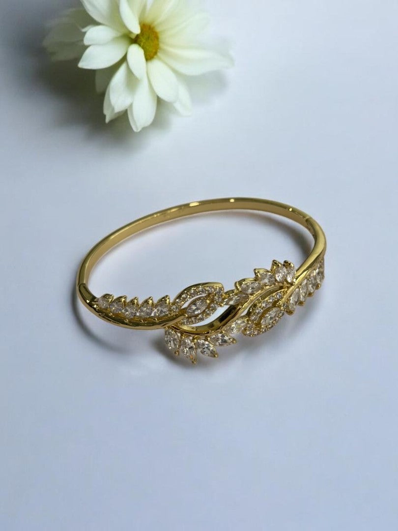 GOLDEN JEFFER BRACELET