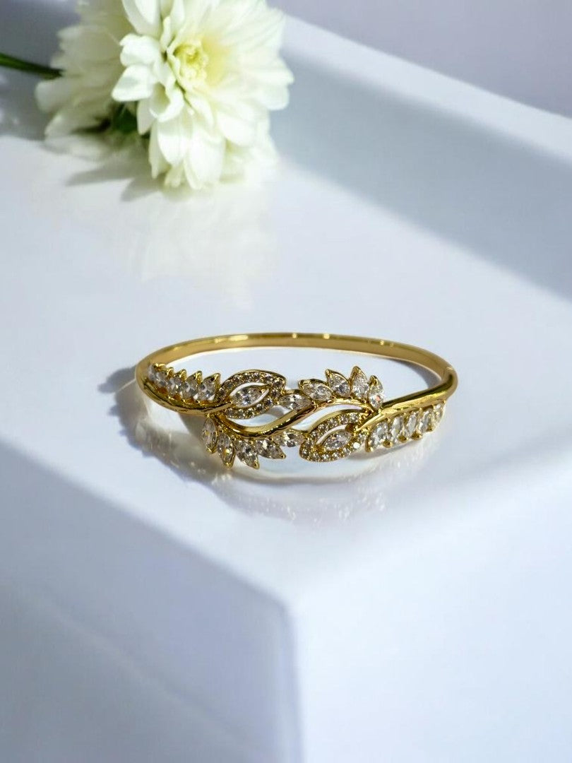 GOLDEN JEFFER BRACELET