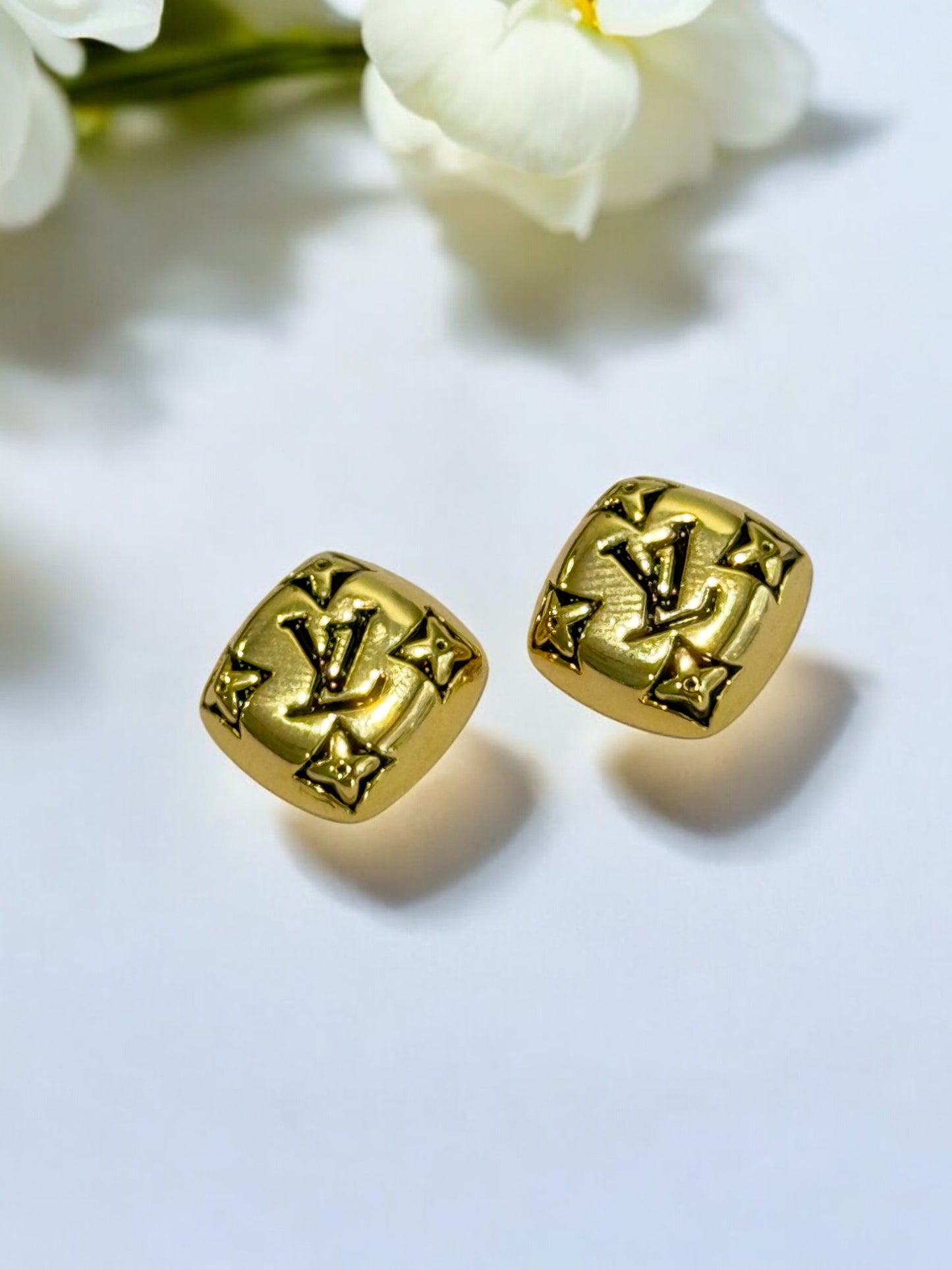 GOLDEN LOCHLAN EARRINGS