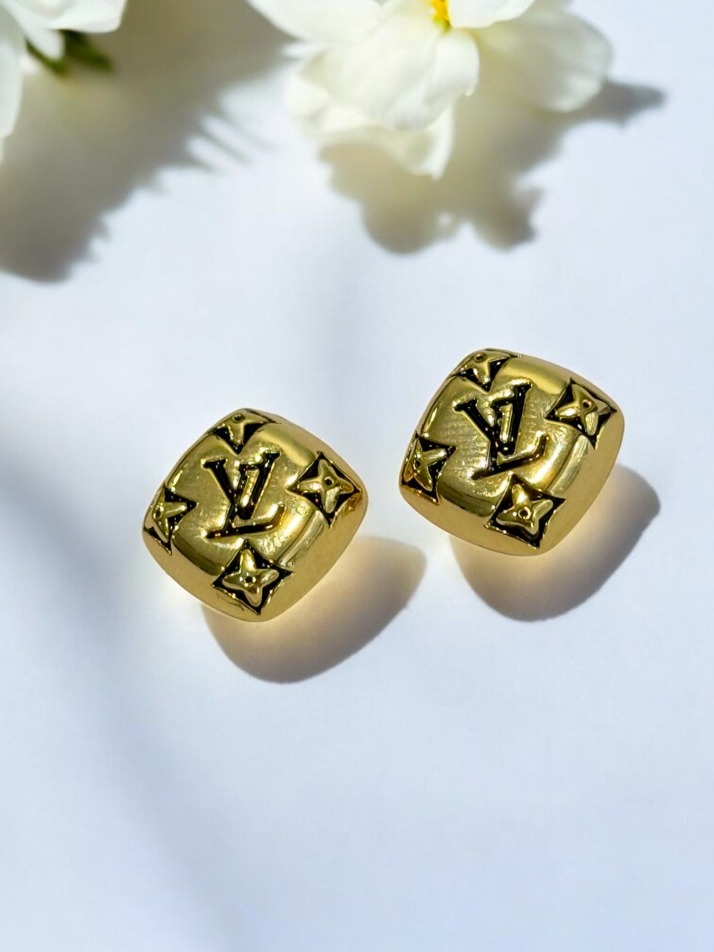 GOLDEN LOCHLAN EARRINGS