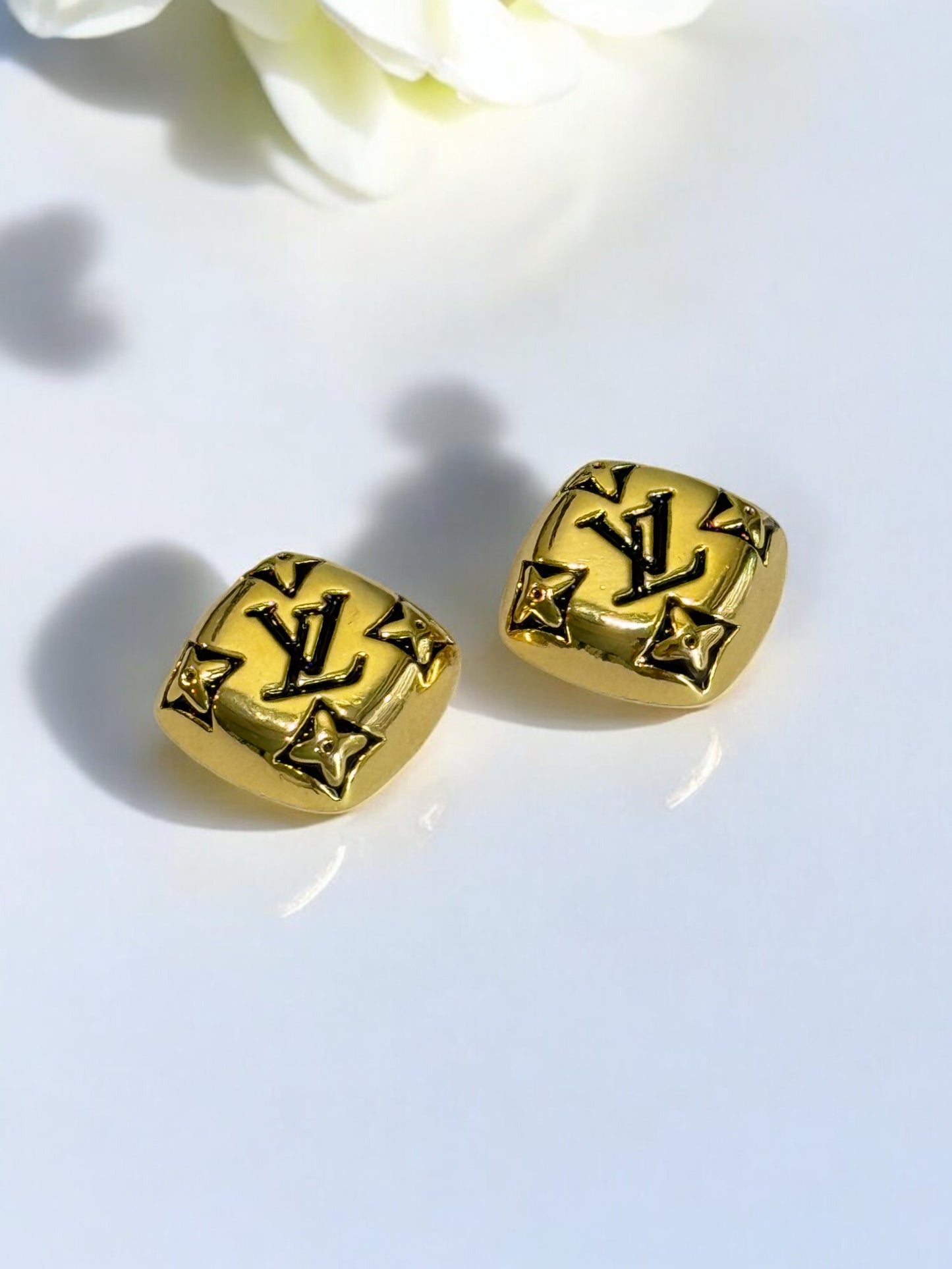 GOLDEN LOCHLAN EARRINGS