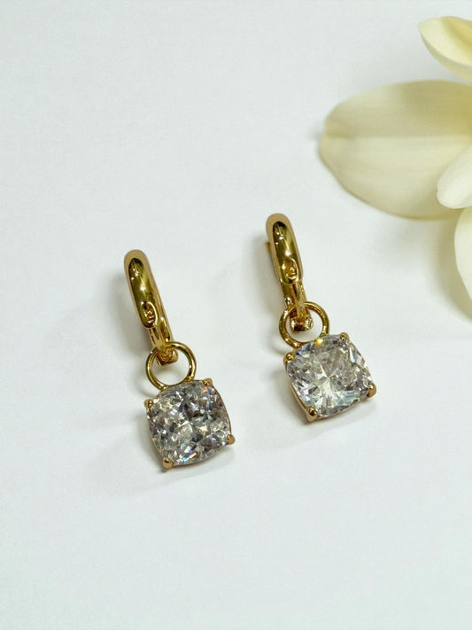GOLDEN NEO EARRINGS