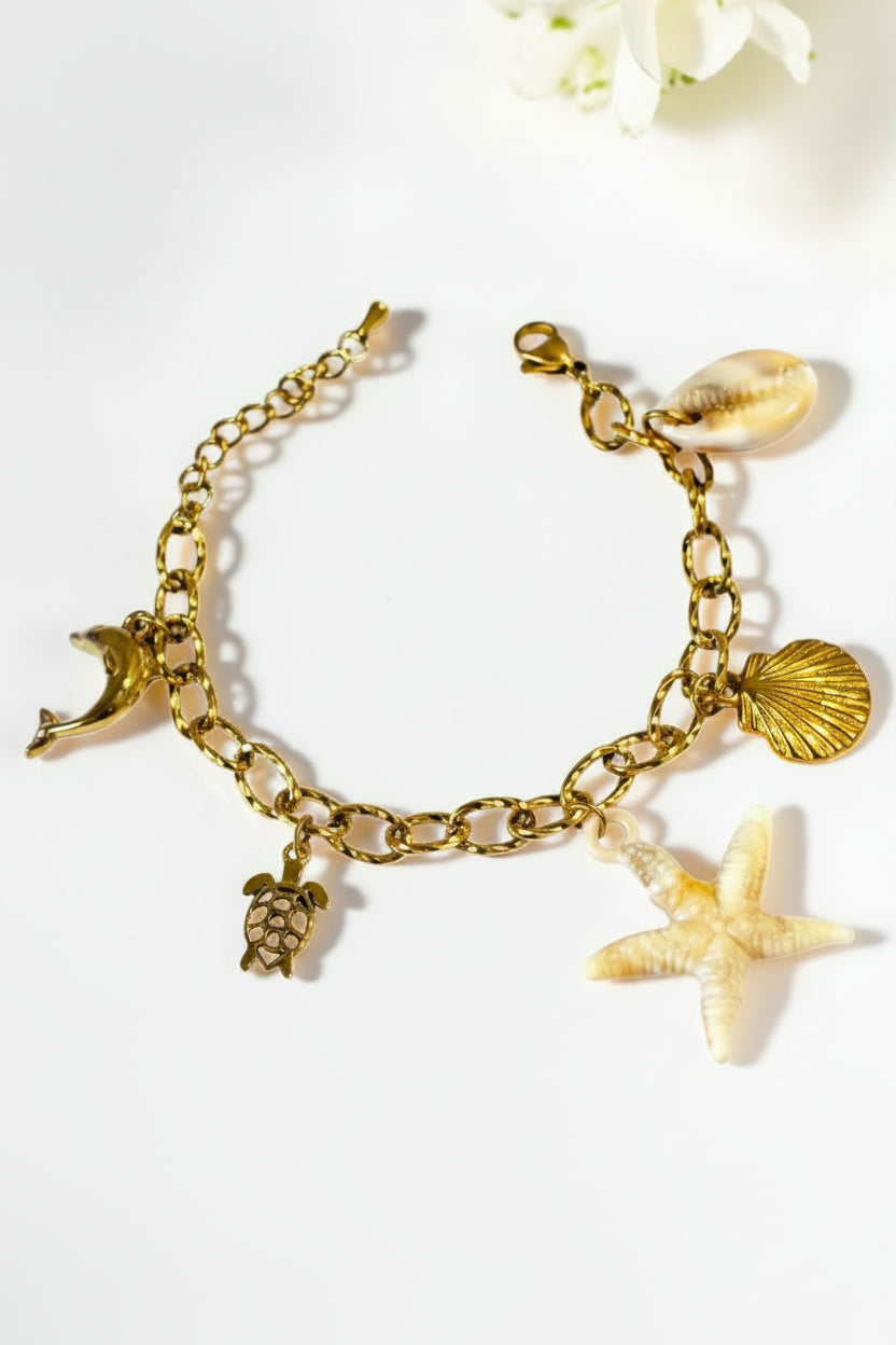 GOLDEN OCEAN CHARM CLARAMIE BRACELET
