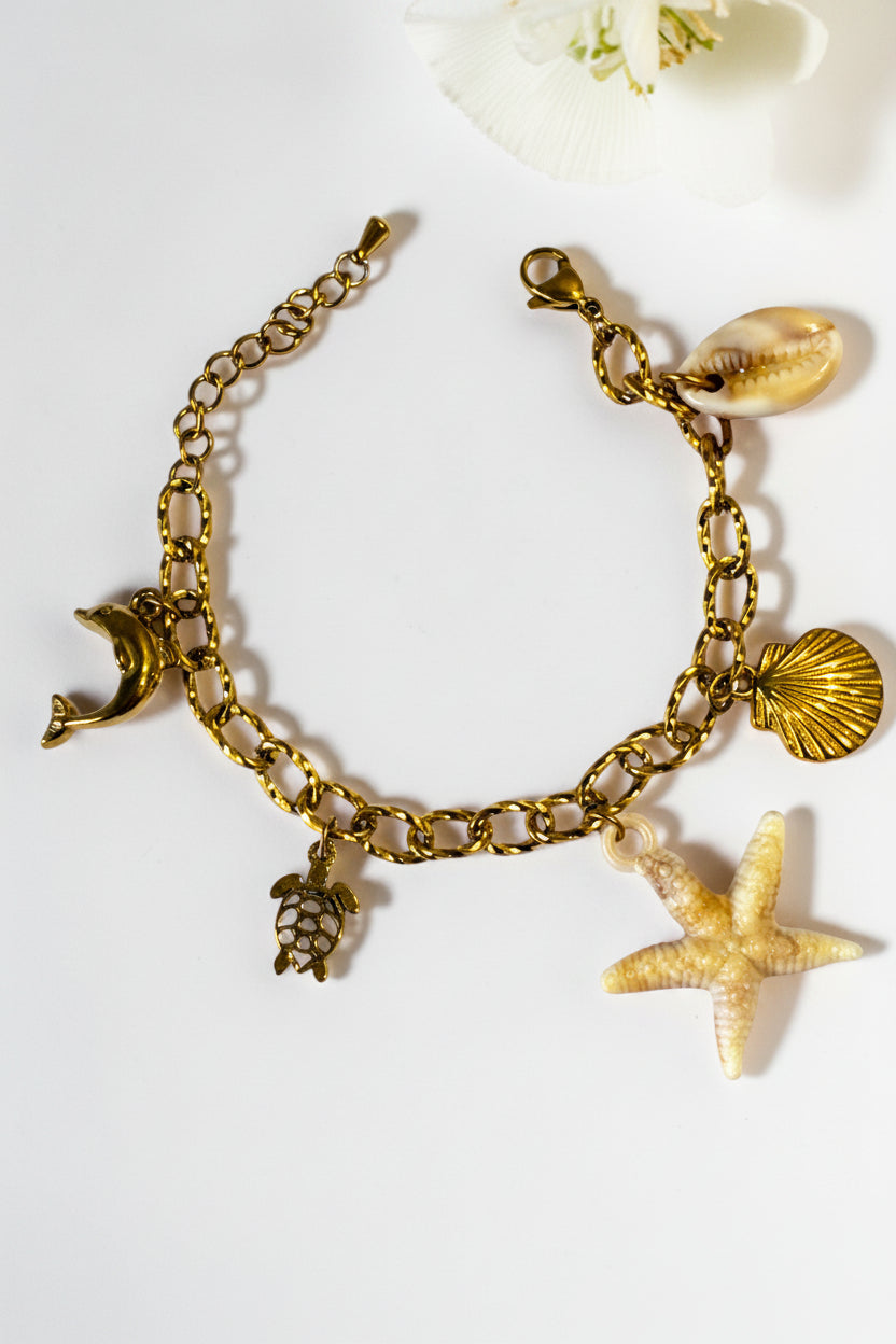 GOLDEN OCEAN CHARM CLARAMIE BRACELET