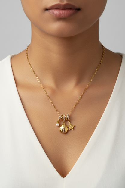 GOLDEN OCEAN CHARMS RIELLA NECKLACE