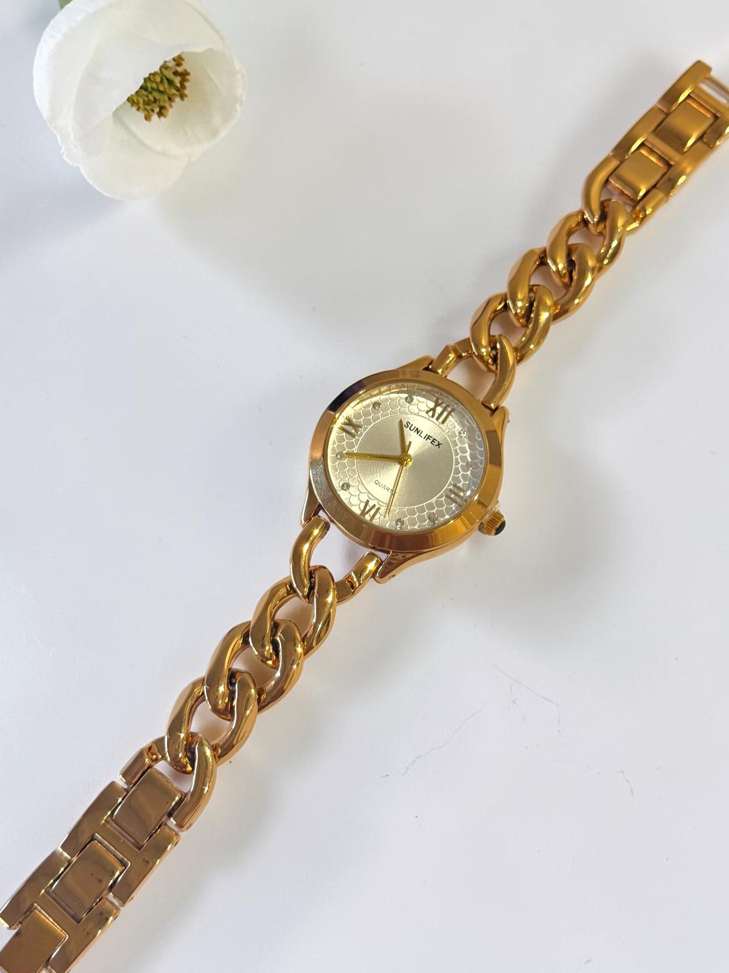 GOLDEN PADMA WATCH