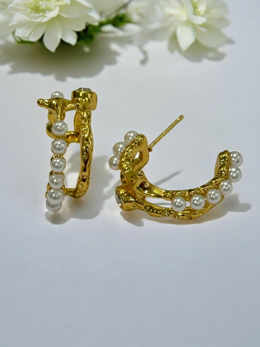 GOLDEN PEARL BELVIK EARRINGS