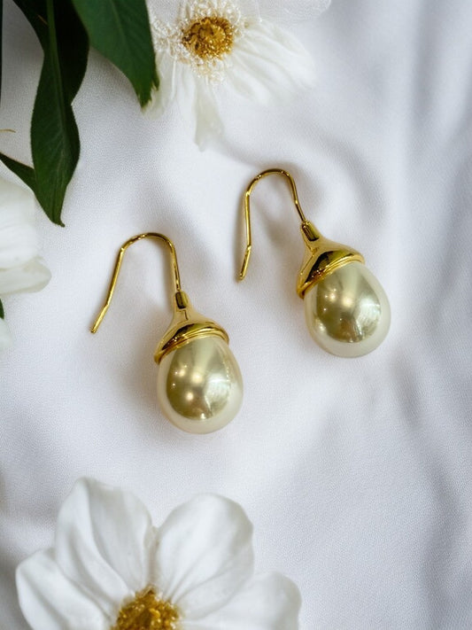 GOLDEN PEARL GRADY EARRINGS