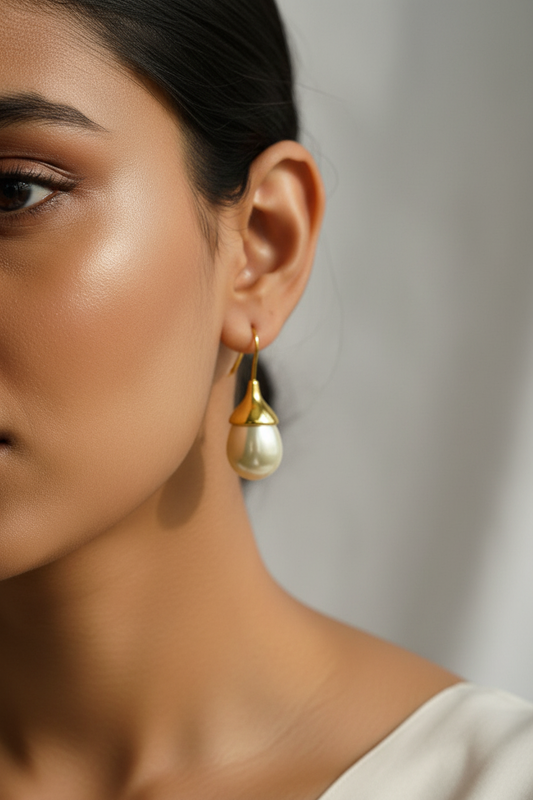 GOLDEN PEARL GRADY EARRINGS
