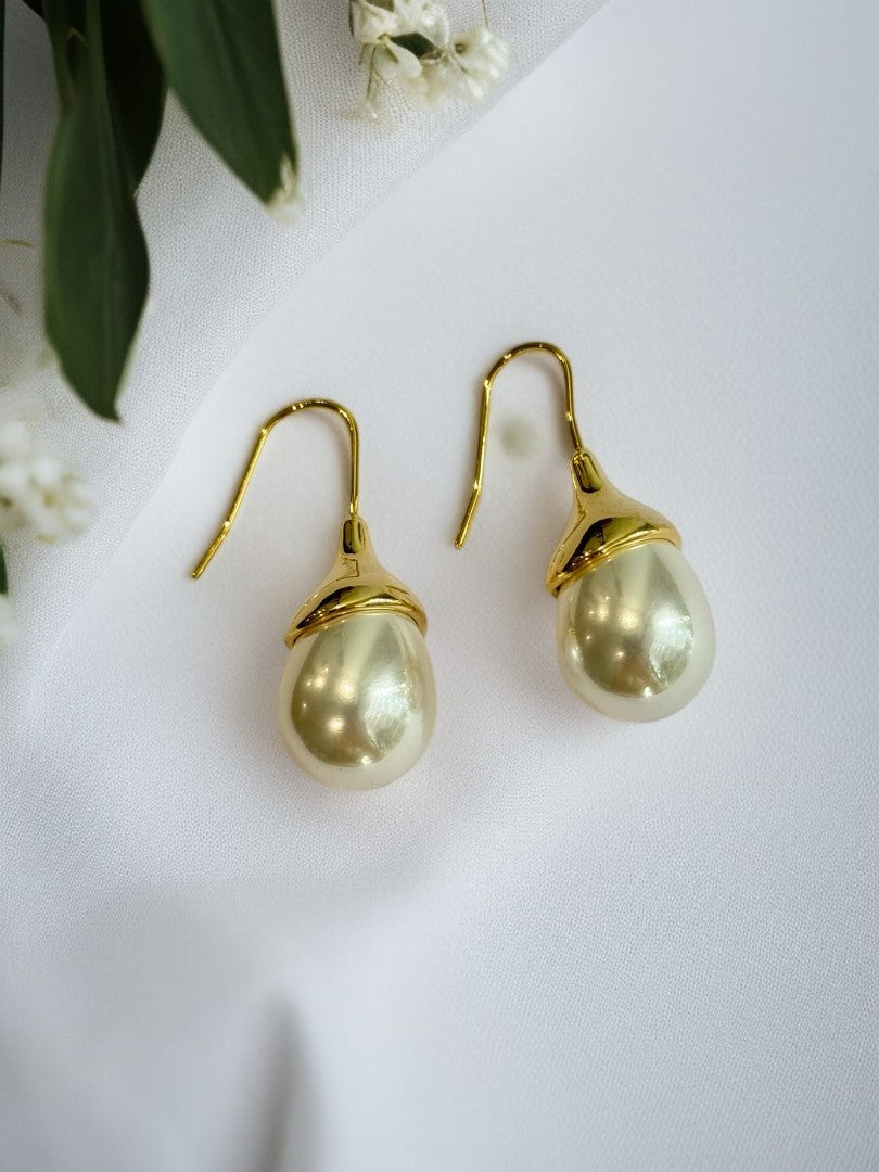 GOLDEN PEARL GRADY EARRINGS