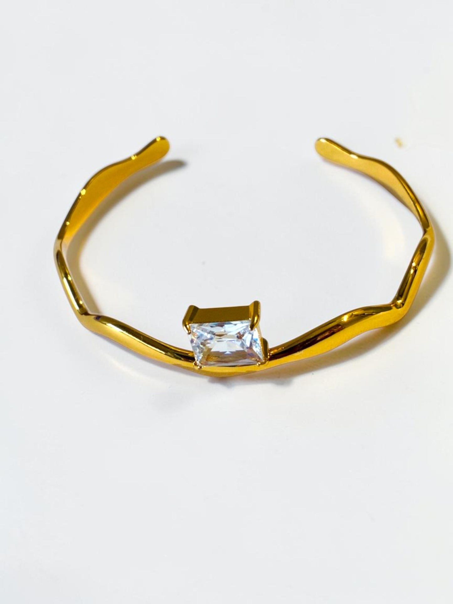GOLDEN RECTANGULAR STONE ROBYN BRACELET (CUFF)