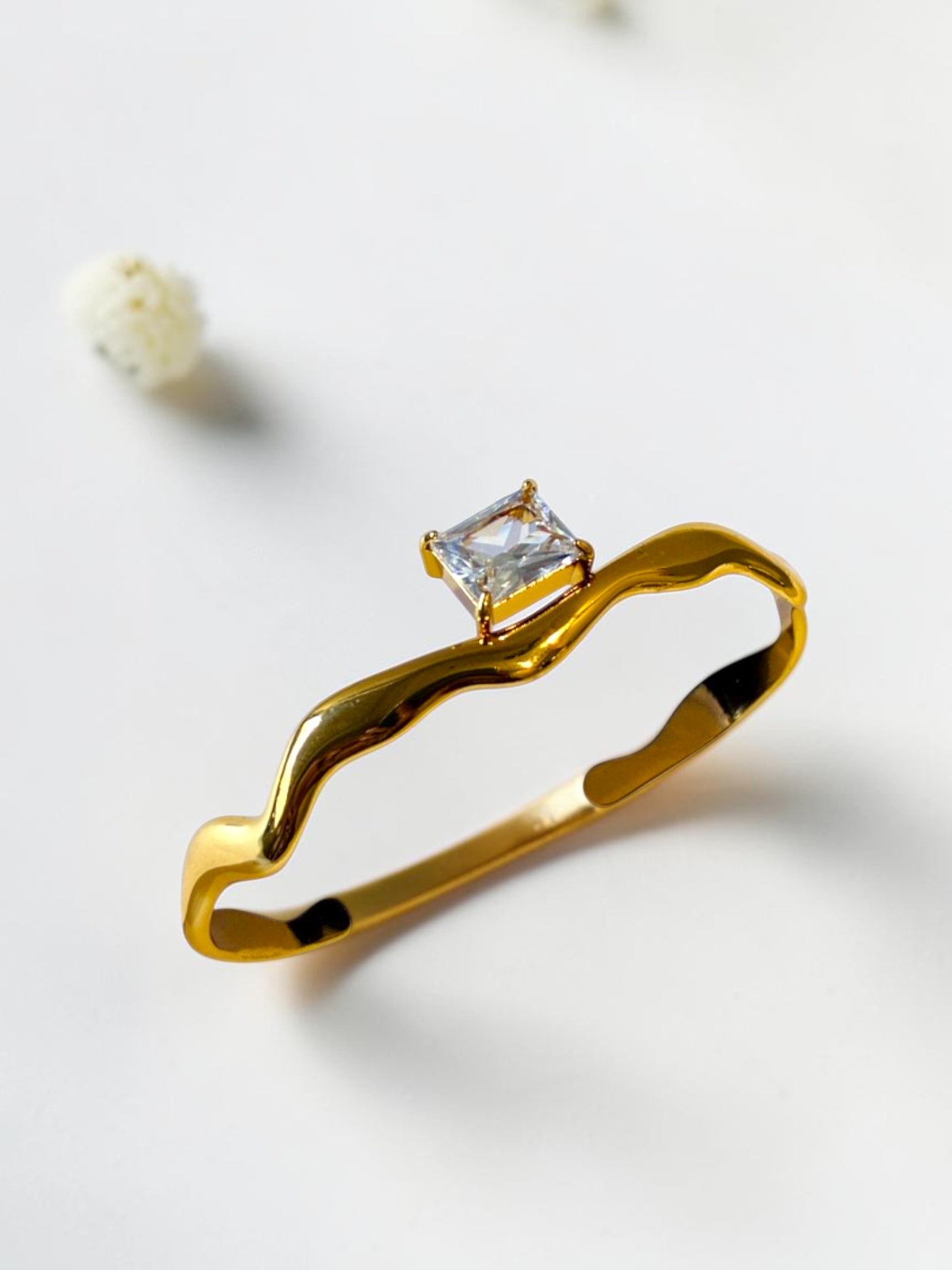 GOLDEN RECTANGULAR STONE ROBYN BRACELET (CUFF)