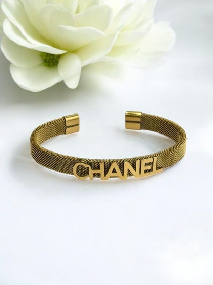 GOLDEN RENE BRACELET (CUFF)