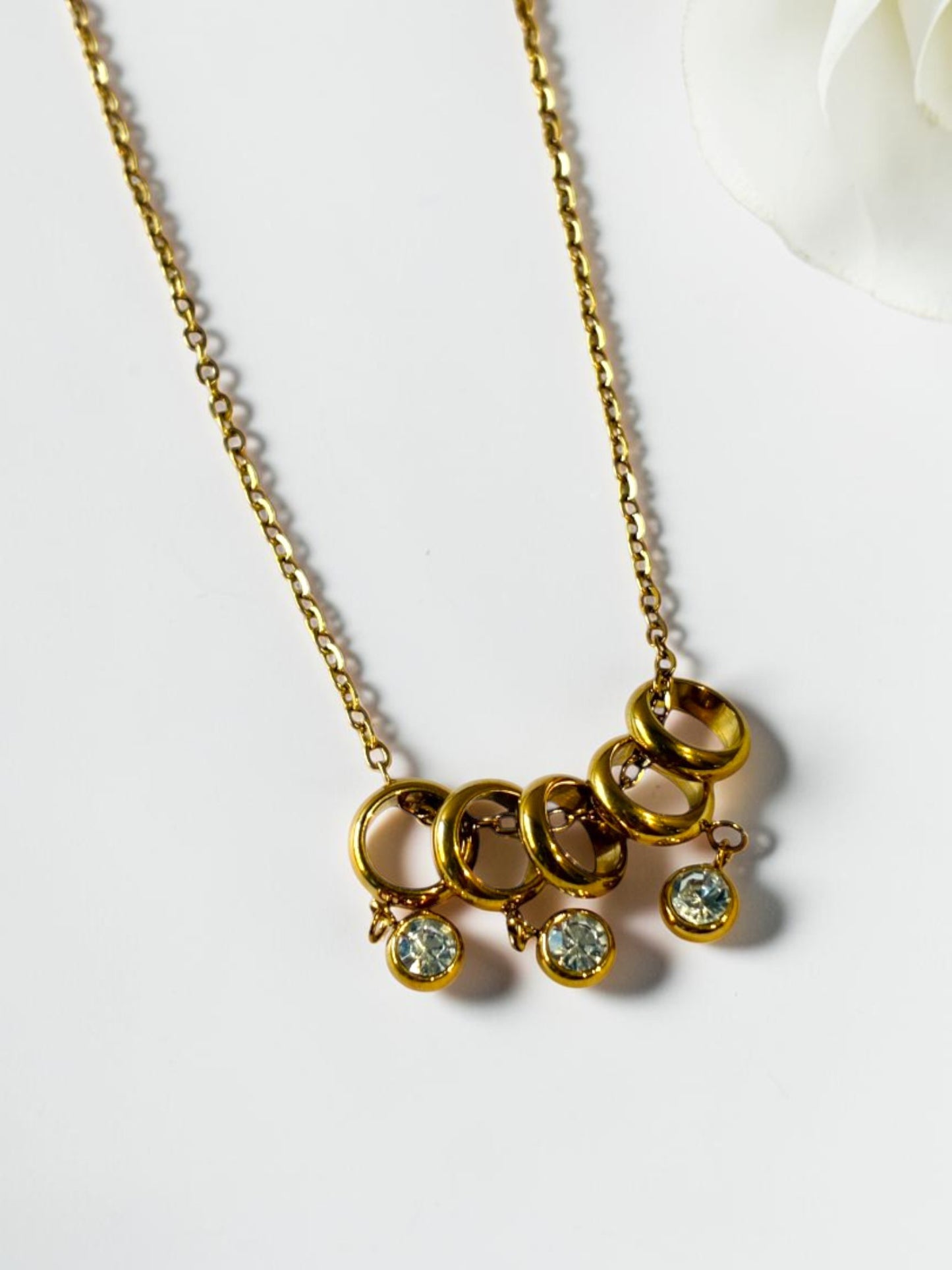 GOLDEN RINGS HATTIE NECKLACE