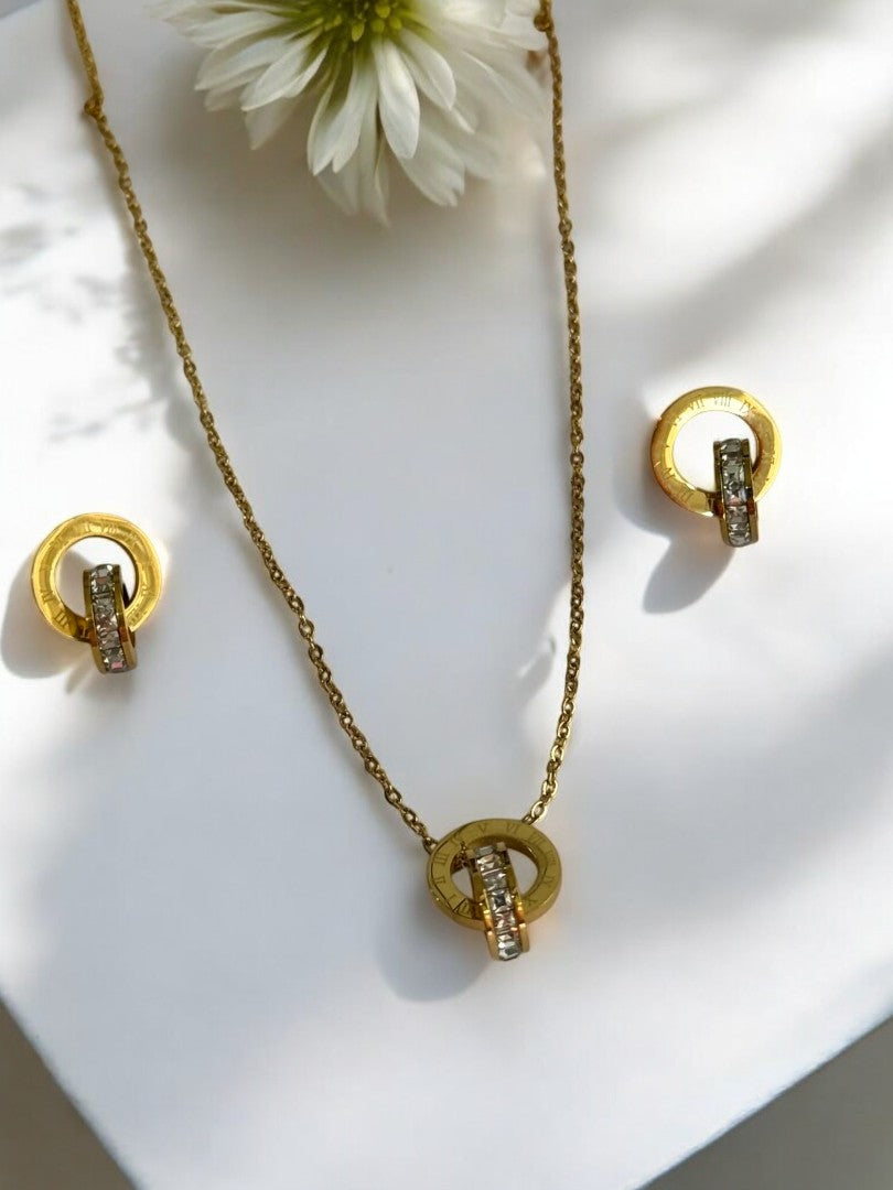 GOLDEN STANLEY NECKLACE SET