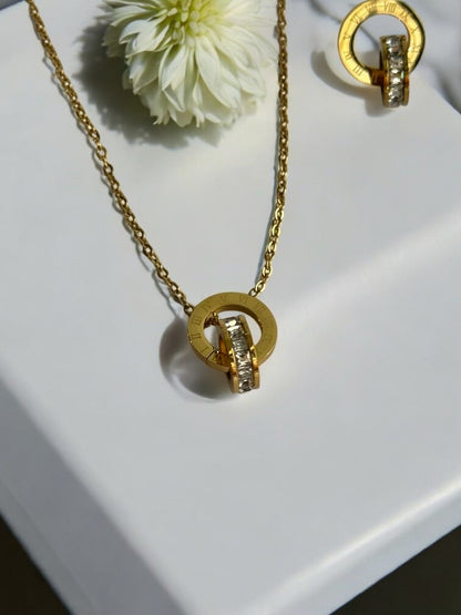 GOLDEN STANLEY NECKLACE SET