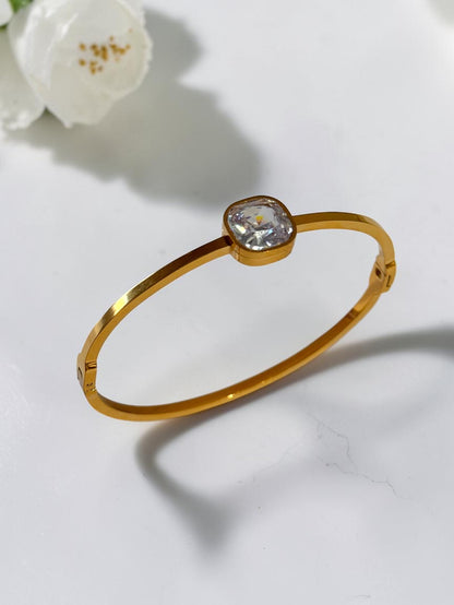 GOLDEN STONE KYLIE BRACELET