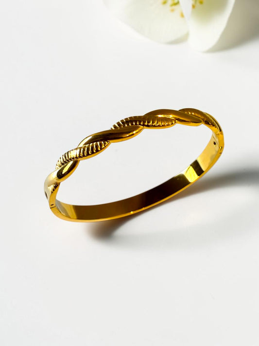 GOLDEN TWISTED HARRIET BRACELET