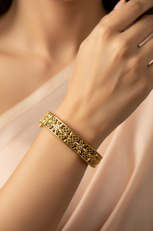 GOLDEN VINTAGE FLORAL SUNITHA BRACELET