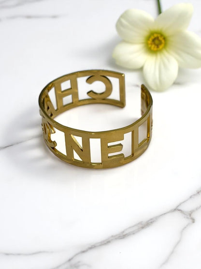 GOLDEN BRANDED BRACELET