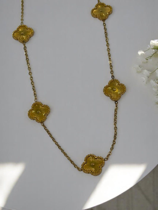 GOLDEN CHAIN WITH BRANDED CLOVER