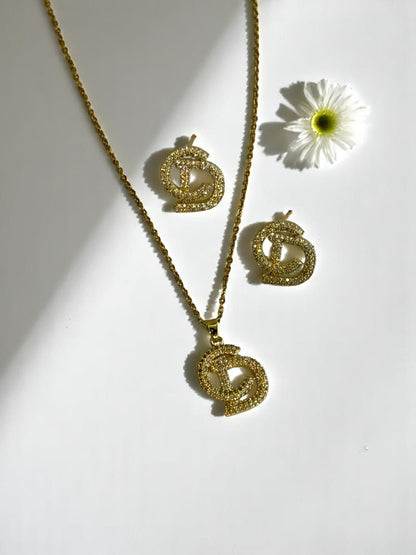 18K GOLD PLATED CHAIN WITH DIAMOND PENDENT AND EARRINGS