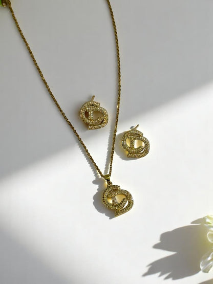 18K GOLD PLATED CHAIN WITH BRANDED DIAMOND PENDENT AND EARRINGS