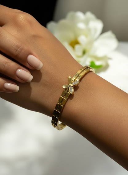 GOLDEN DIAMOND BUTTERFLY EMMITT BRACELET