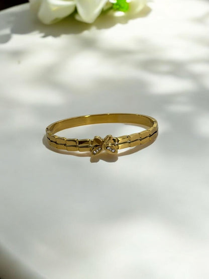 GOLDEN BUTTERFLY BRACELET