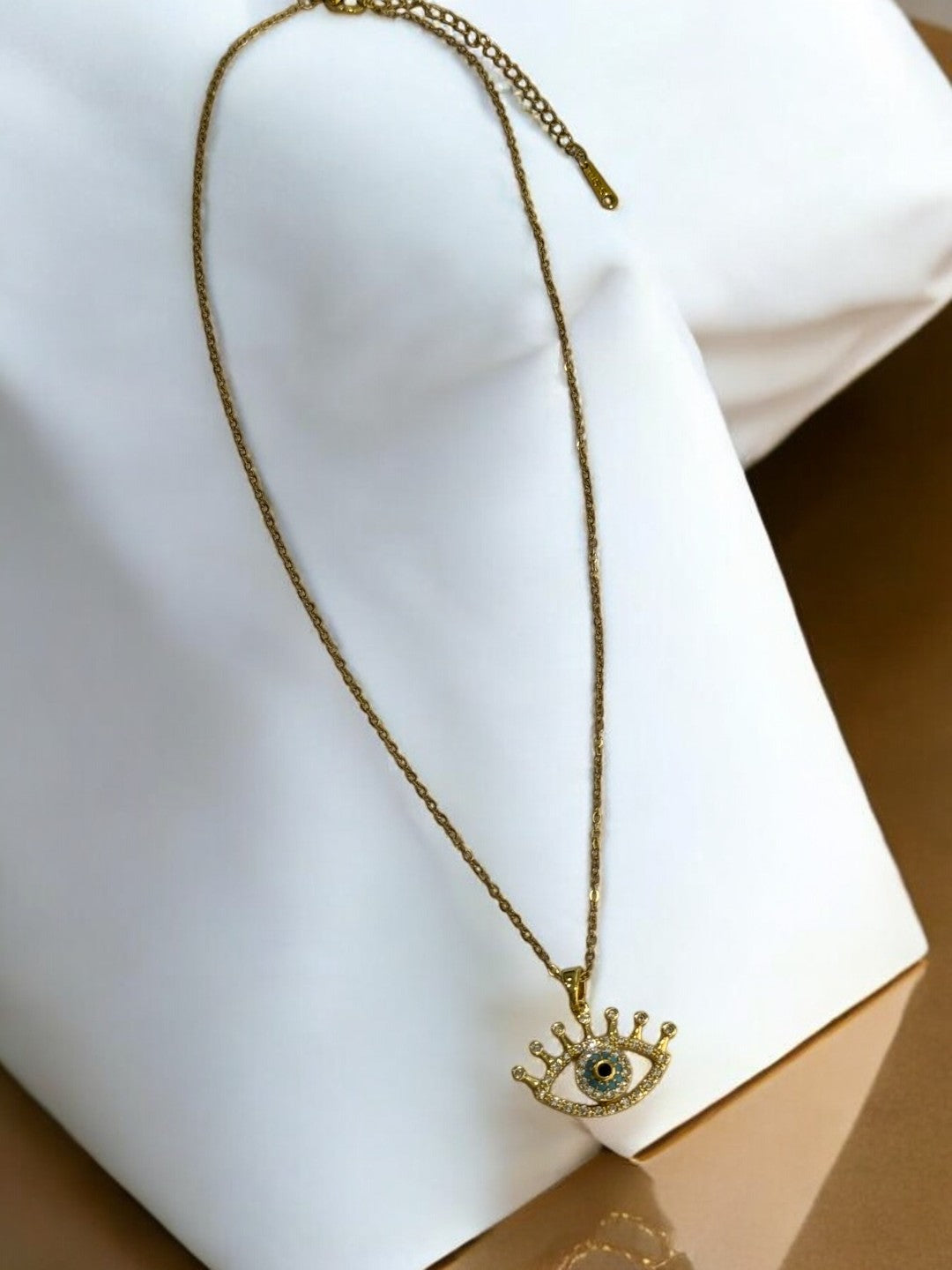 GOLDEN CHAIN WITH ROTATE EVIL EYE PENDENT 