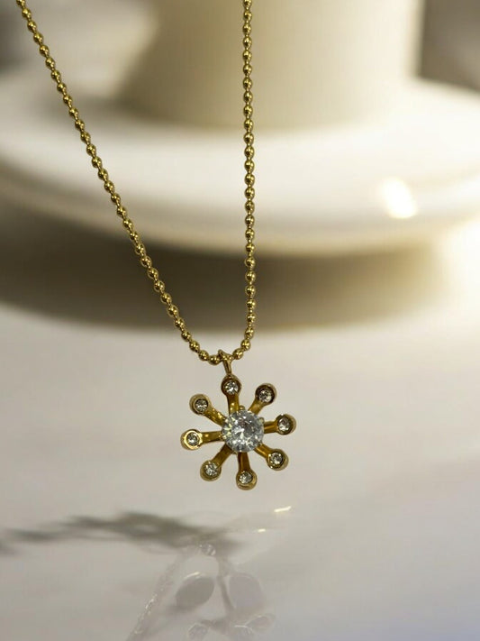 GOLDEN CHAIN WITH DIAMOND FLOWER