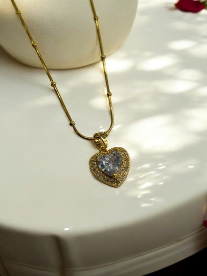 GOLDEN CHAIN WITH DIAMOND HEART 