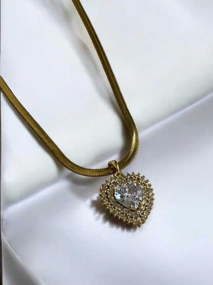 GOLDEN THIK CHAIN WITH DIAMOND HEART