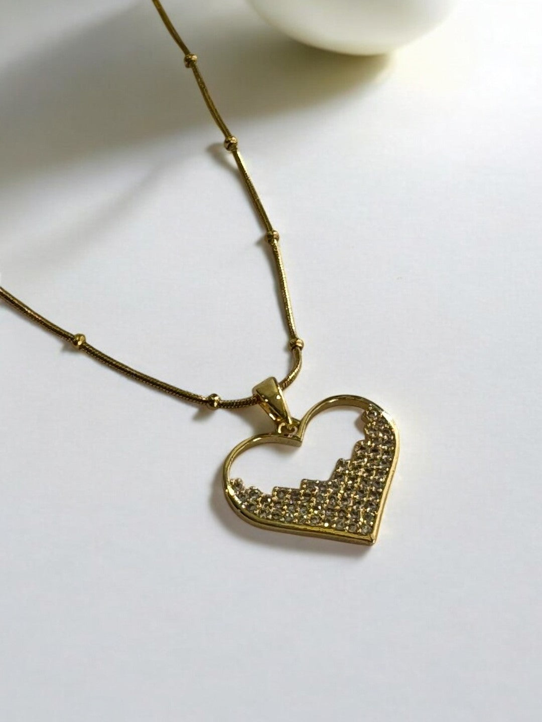 GOLDEN BALLS CHAIN WITH DIAMOND HEART