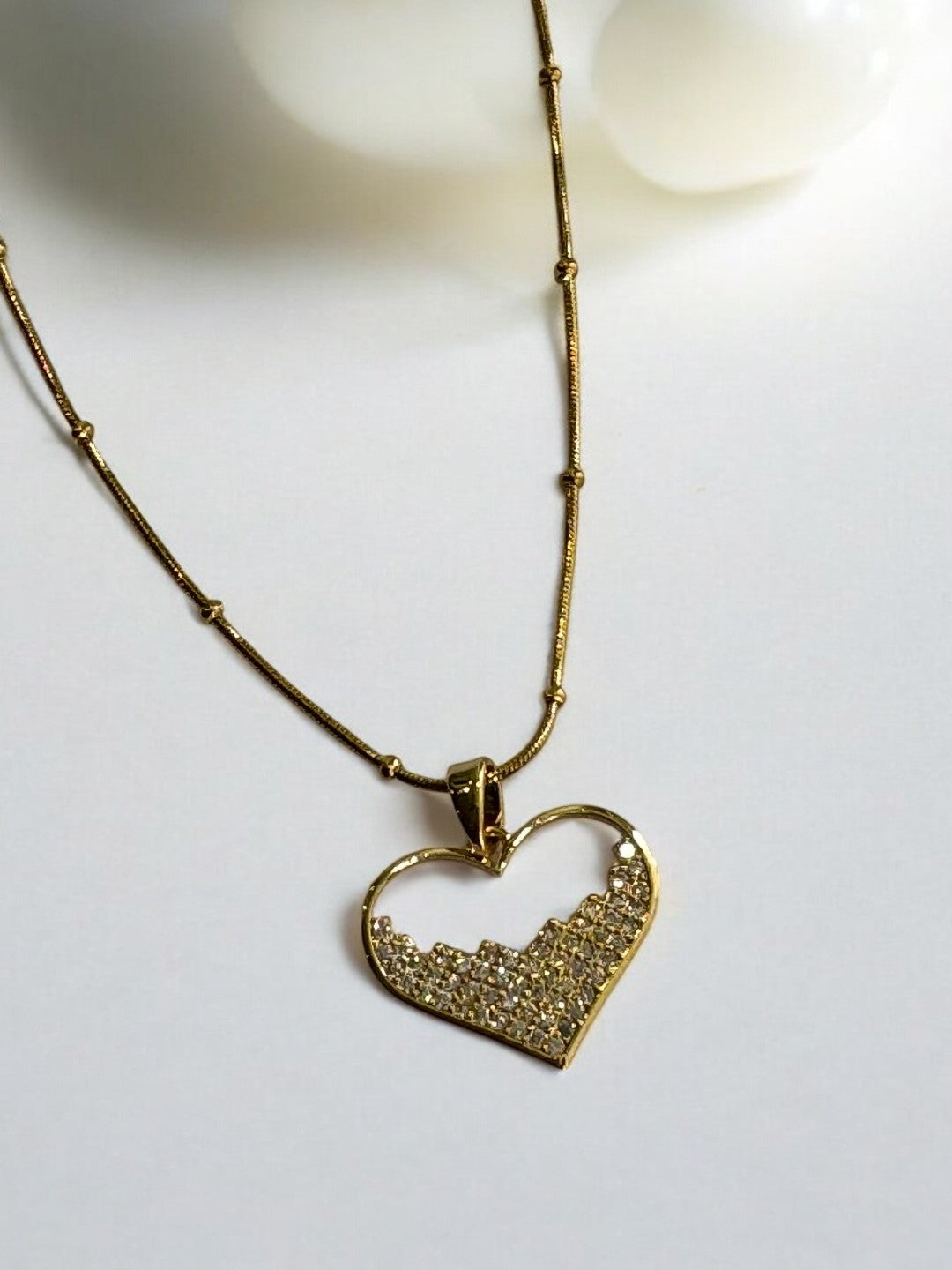 GOLDEN BALLS CHAIN WITH DIAMOND HEART
