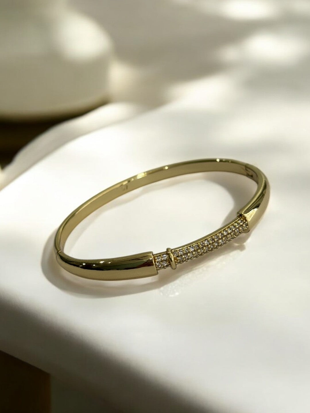 GOLDEN DIAMOND BRACELET