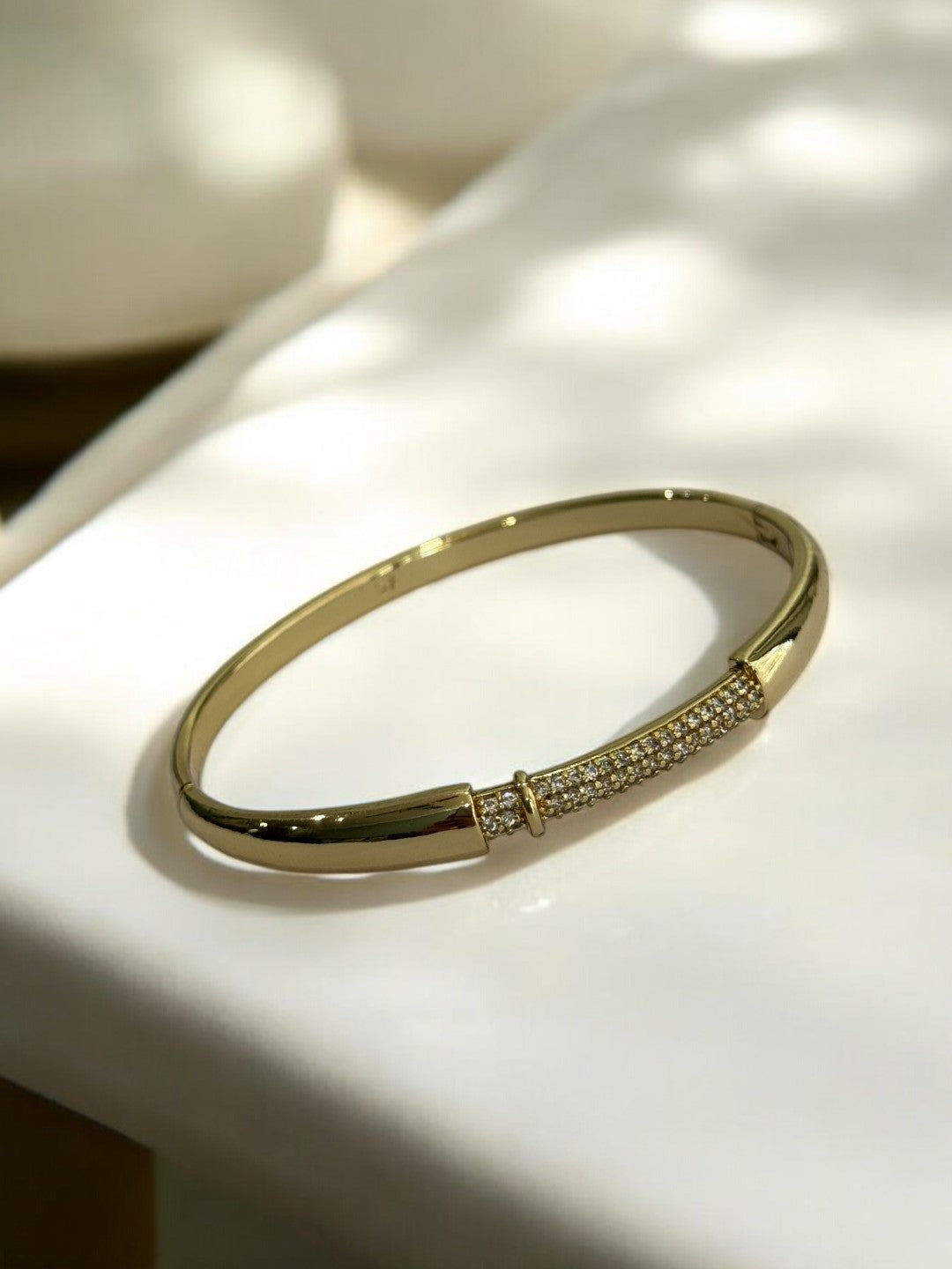 GOLDEN DIAMOND BRACELET
