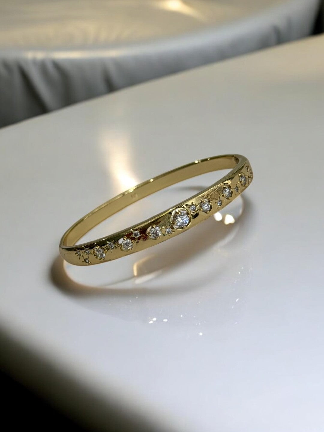 GOLDEN BIG AND SMALL DIAMOND BRACELET