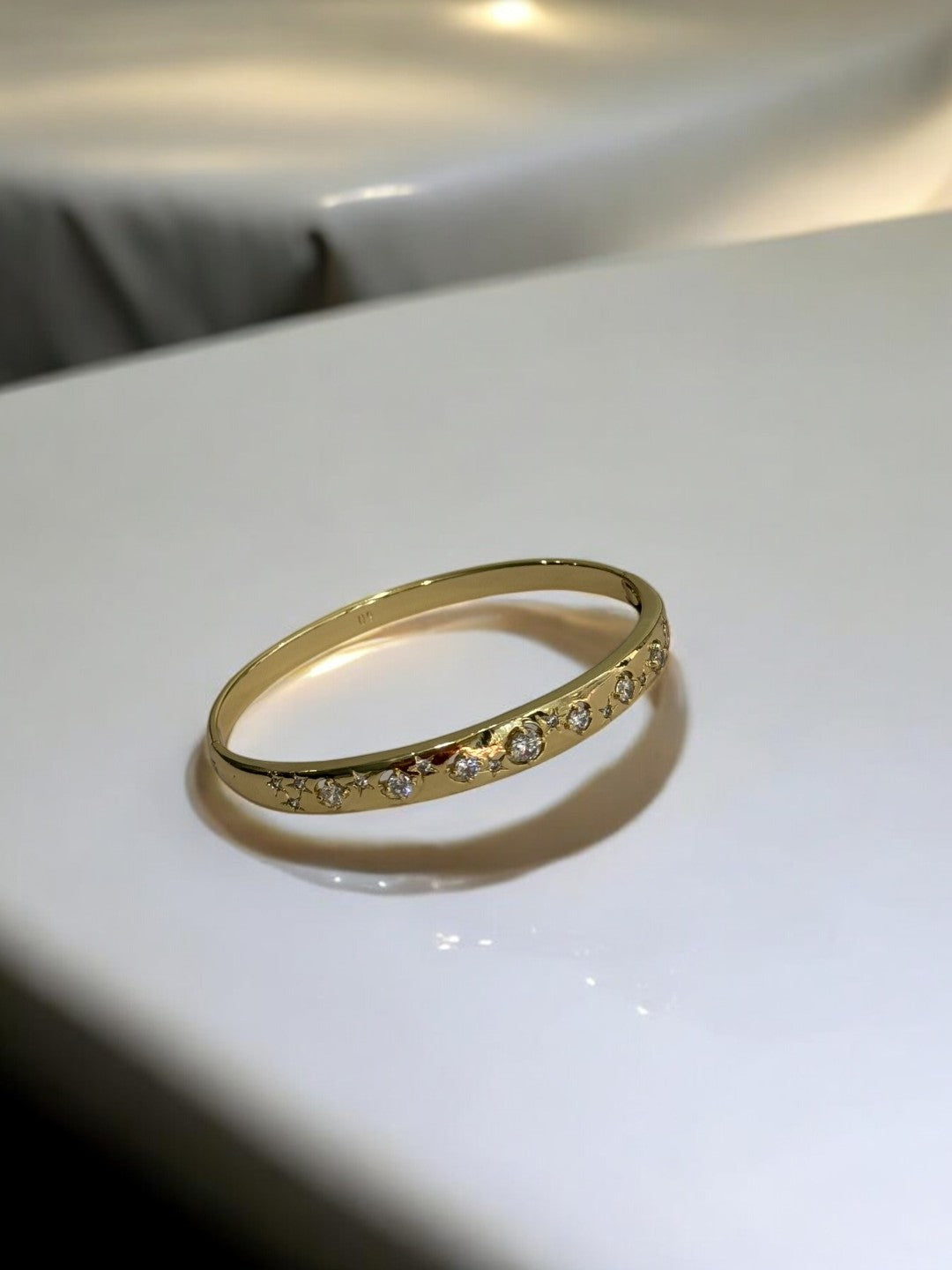 GOLDEN BIG AND SMALL DIAMOND BRACELET