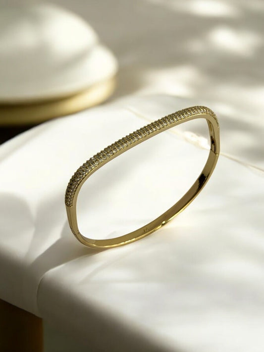 GOLDEN DIAMOND BRACELET