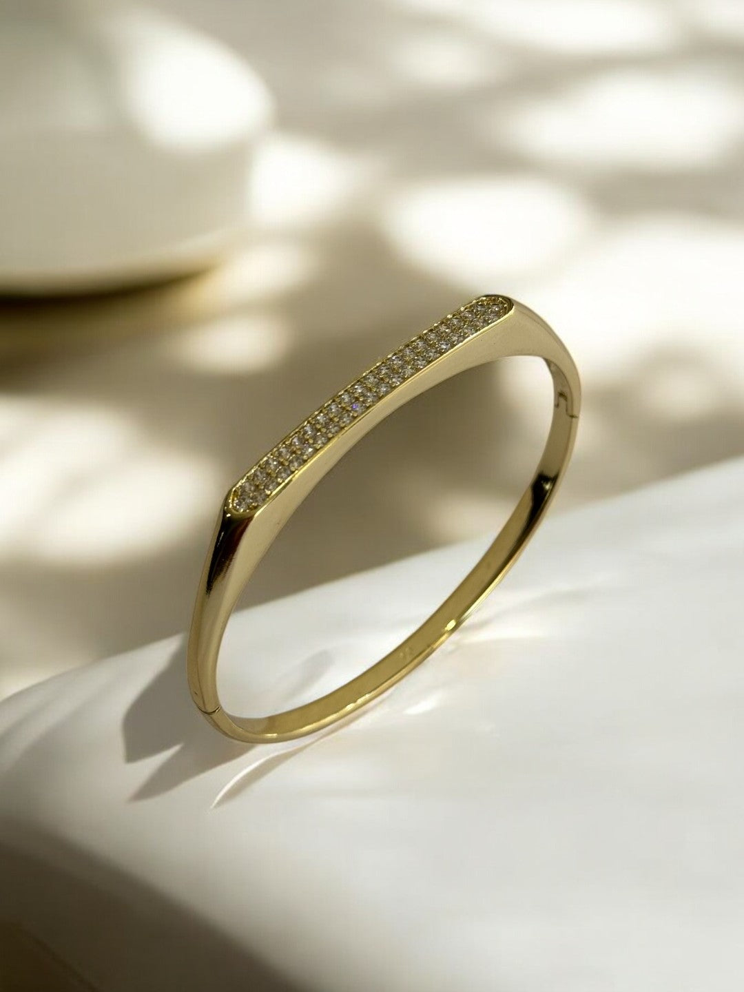 GOLDEN DIAMOND BRACELET