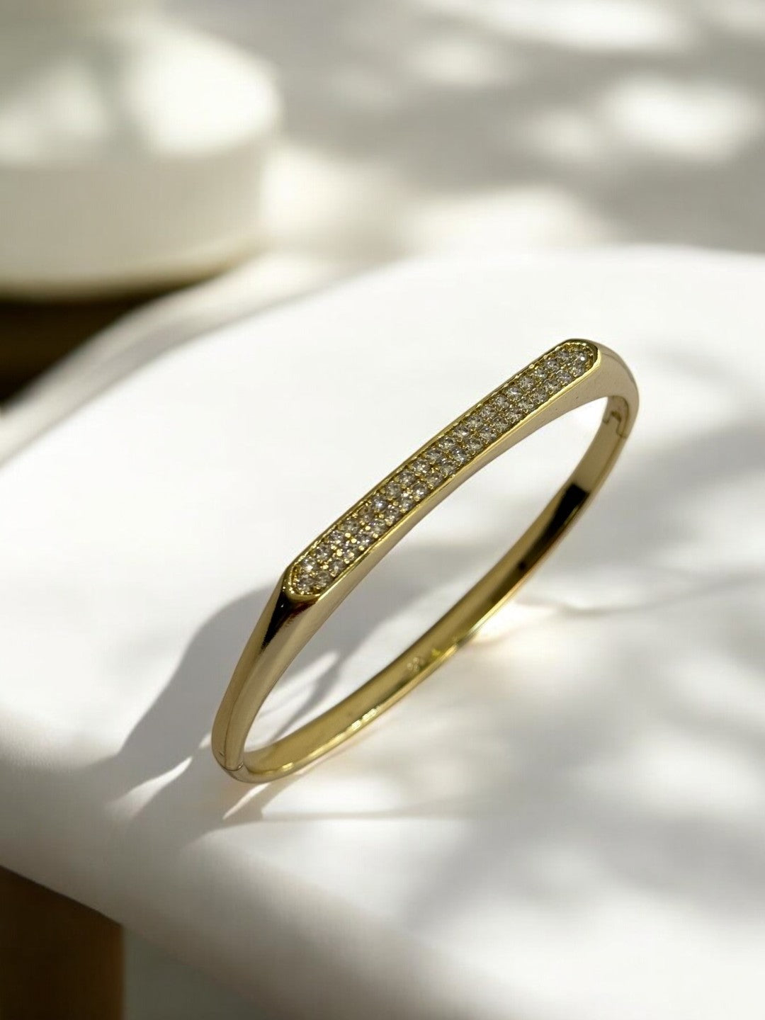 GOLDEN DIAMOND BRACELET