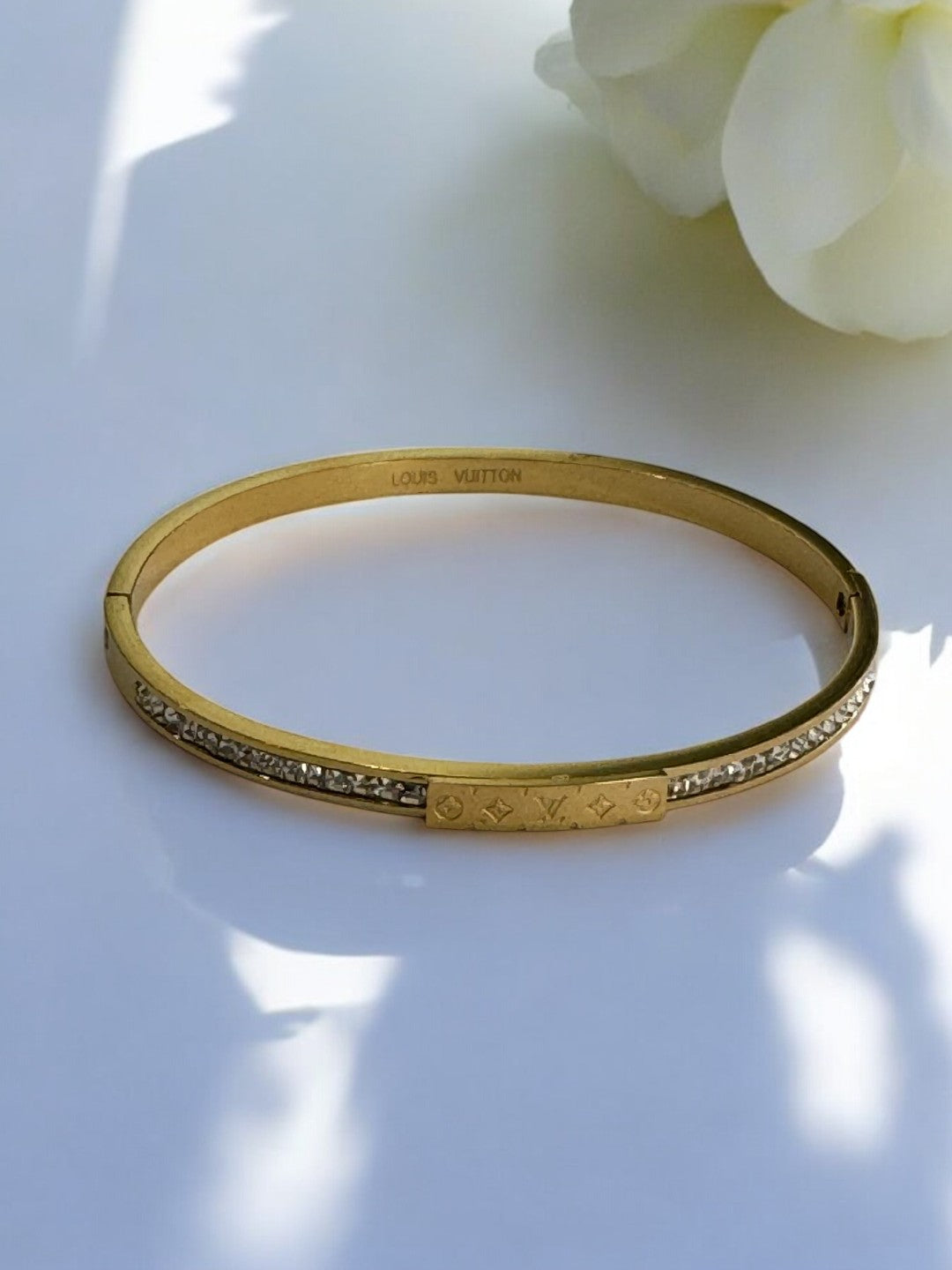 GOLDEN DIAMOND LV BRAND