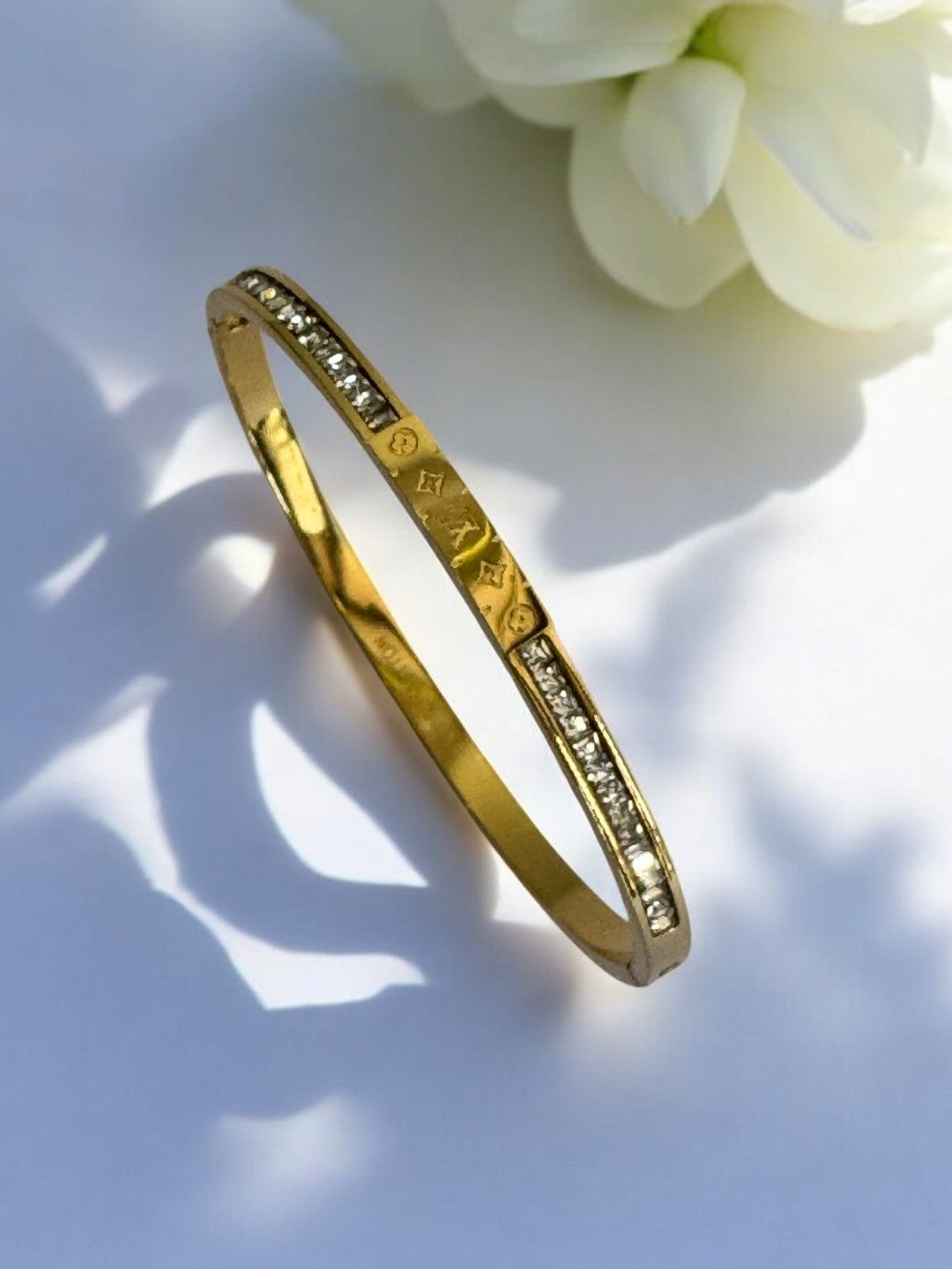 GOLDEN DIAMOND LV BRAND
