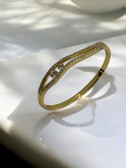 GOLDEN DIAMOND BRACELET