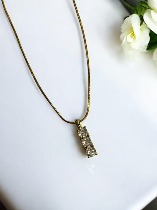 GOLDEN CHAIN WITH SPARKLING THREE DIAMOND