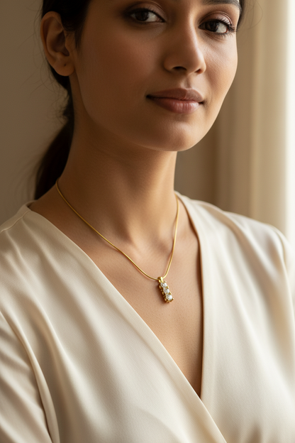 GOLDEN DIAMOND MALCOLM NECKLACE