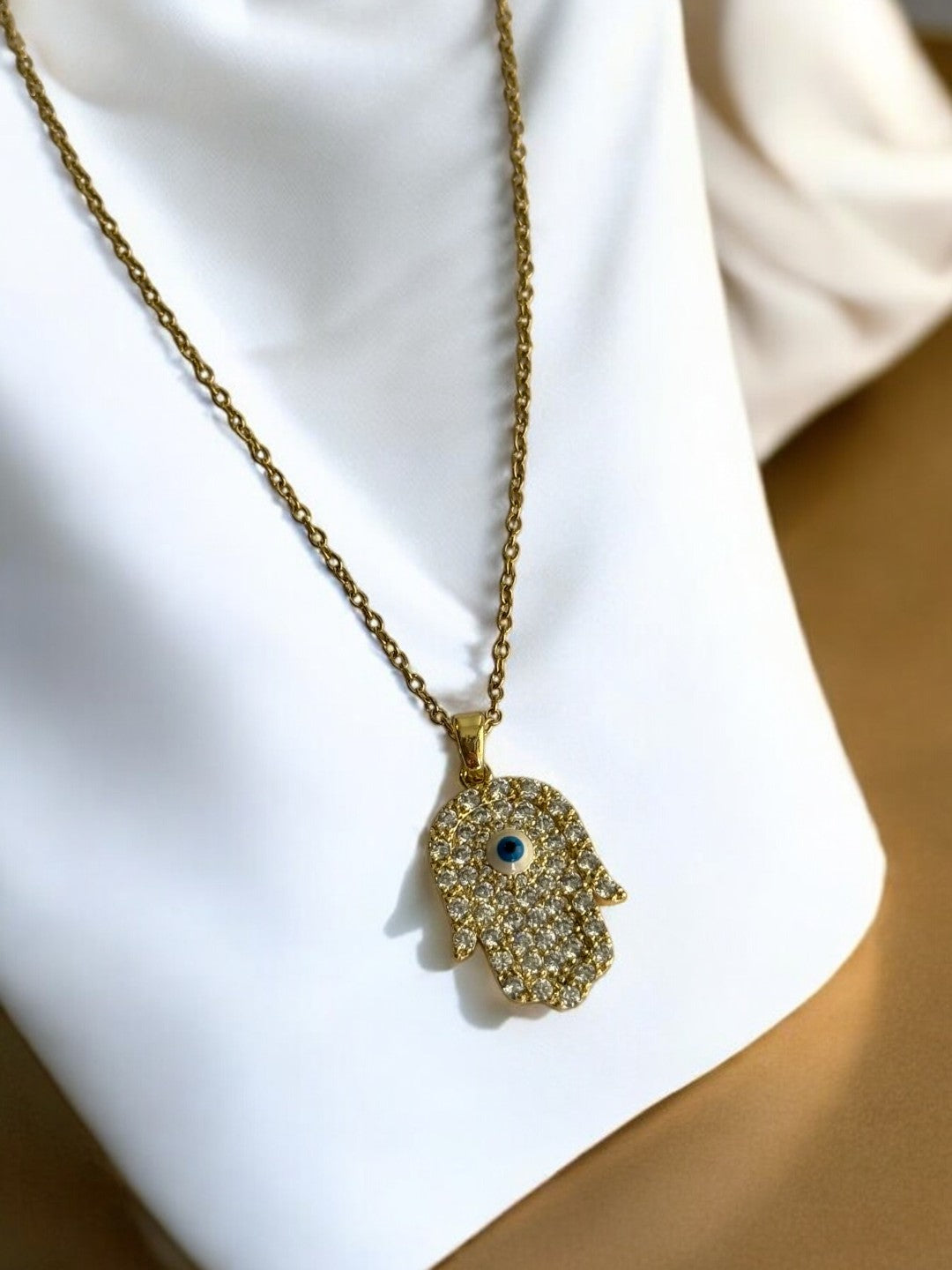 GOLDEN CHAIN WITH DIAMOND NONVIOLENCE PENDENT