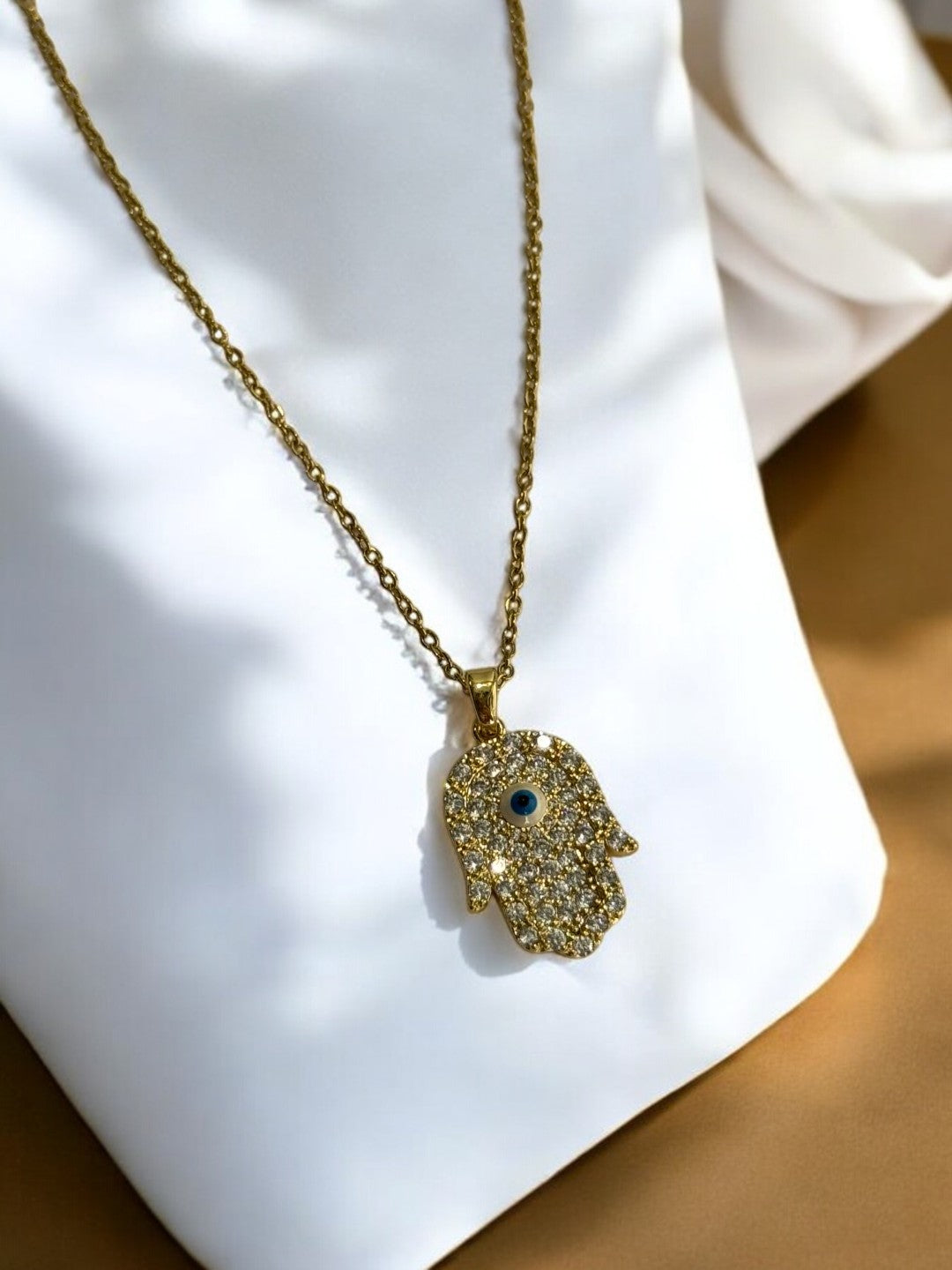 GOLDEN CHAIN WITH DIAMOND NONVIOLENCE PENDENT